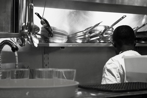 Découvrez le support parfait avec notre sélection de présentoir pour gâteau